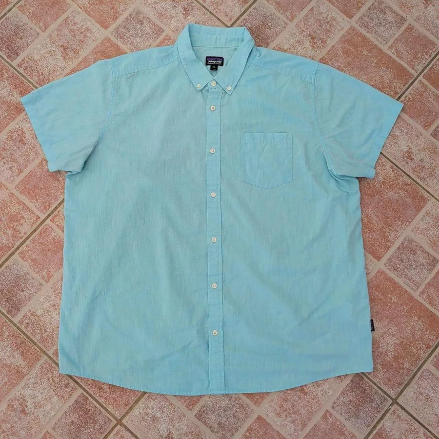 Patagonia Button Down Shirt Mens XXL Light Blue Short Sleeve Organic Cotton