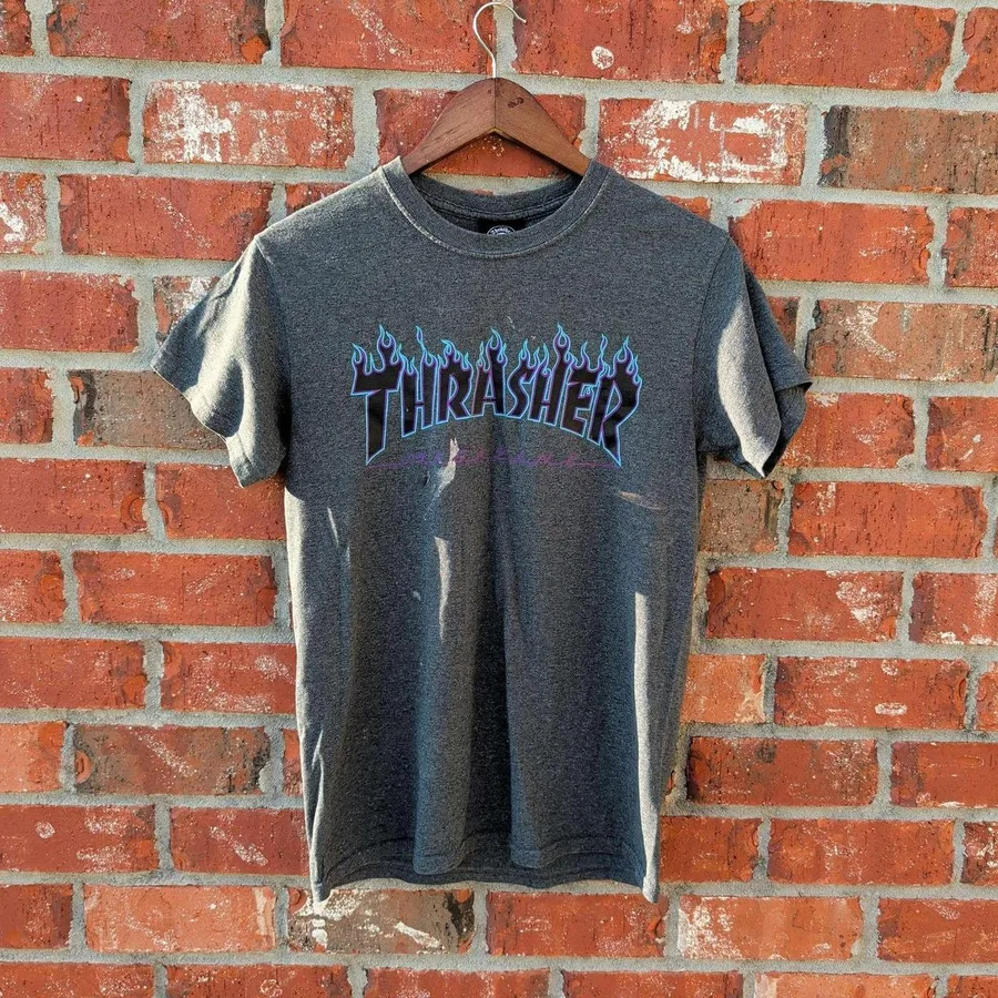 Thrasher Flame Logo T-Shirt Mens Small Charcoal Gray Blue Purple Distressed Tee