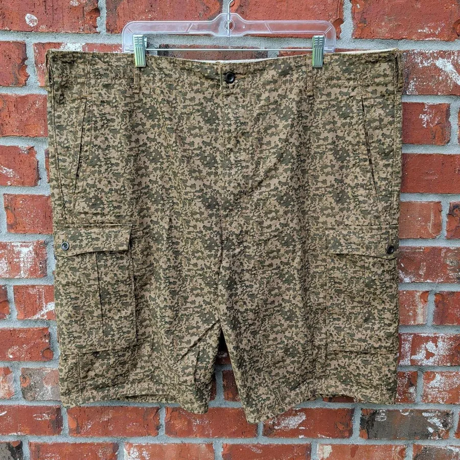 Levis Cargo Shorts Mens 42 Green Brown Digital Camo Utility