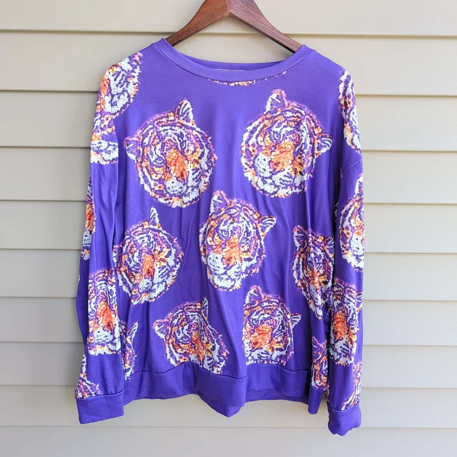 Vintage Tiger Print Long Sleeve Shirt Womens XXL Purple All Over Print Tee