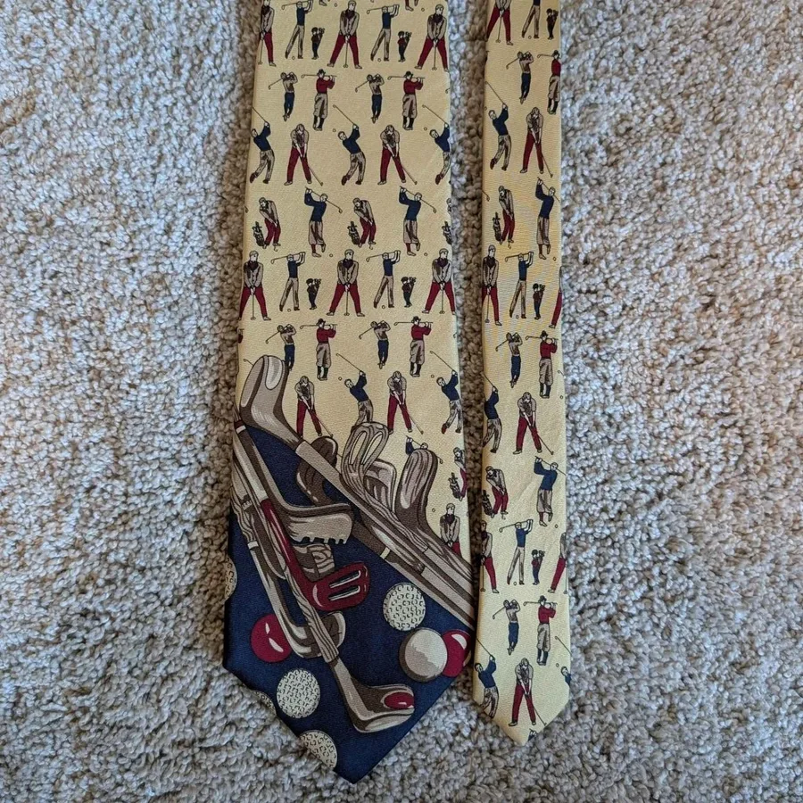 Roundtree & Yorke Tie Mens OS Gold Navy Silk Golf Clubs Golfers Hand Sewn USA
