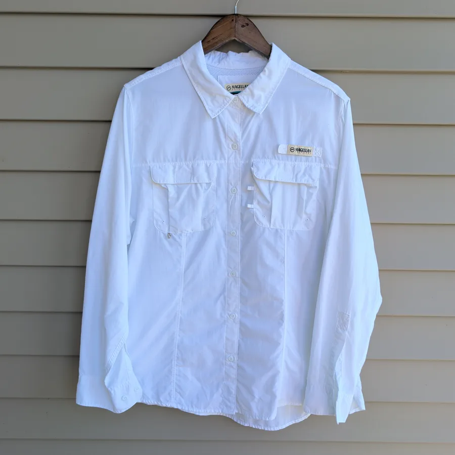 Magellan Outdoors Fish Gear Shirt Womens 1X White Vented Fishing Button Up