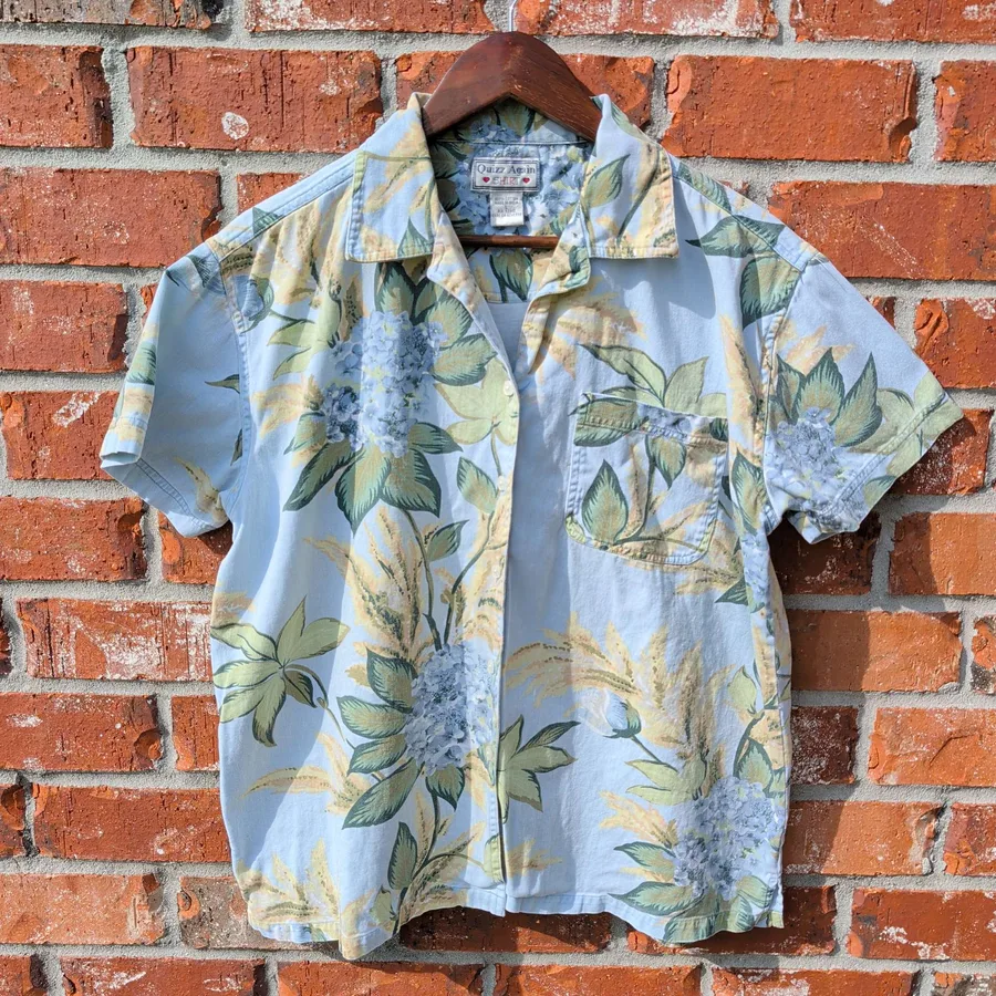 Quizz Again Floral Denim Shirt Mens L Blue Hydrangea Print Short Sleeve