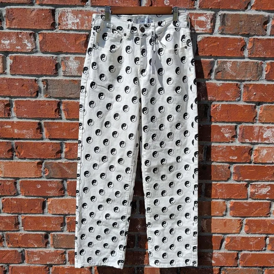 Rue21 Skate Jean Women 6 White Yin Yang Print High Rise Straight Leg Streetwear