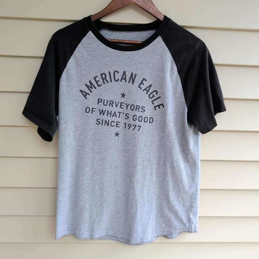 American Eagle Graphic T-Shirt Mens M Gray Black Raglan Baseball Short Sleeve