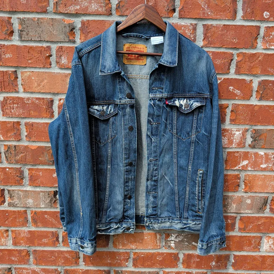 Levi's Trucker Denim Jacket Mens XL Blue Medium Wash Type 3 Button Front