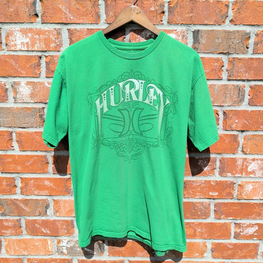 Hurley Graphic Tee Mens Large Green Crest Logo Short Sleeve Skate Surf Shirt