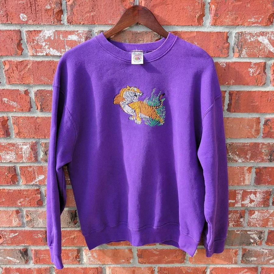 Fruit of the Loom Tiger Sweatshirt Mens L Purple Vintage 90s Embroidered USA