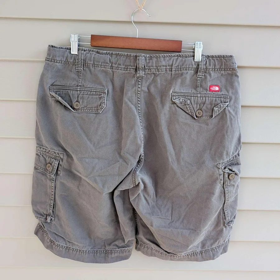 The North Face Cargo Shorts Mens 38 Grey Brown Cotton Hiking Outdoor Utility