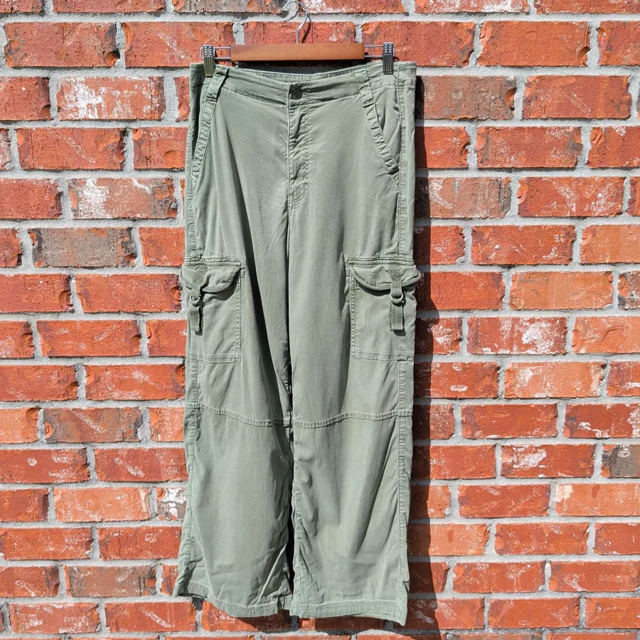 American Eagle Cargo Pants Womens 8 Green Wide Leg Y2K Baggy Utility