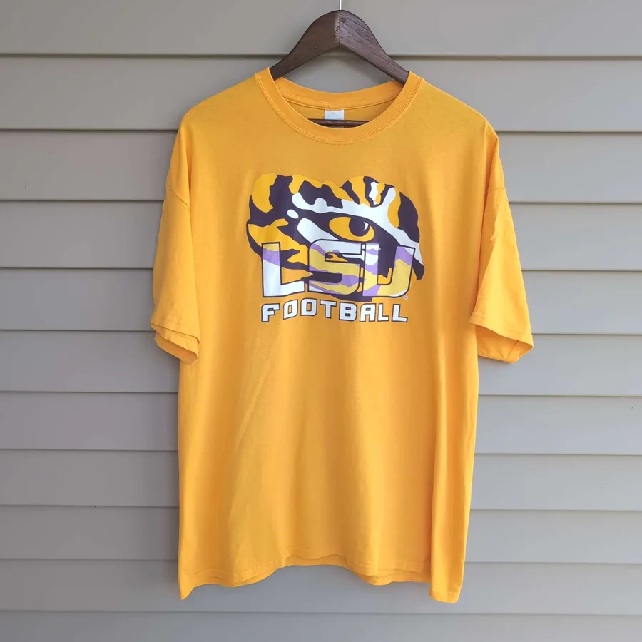 Gildan LSU Tigers Football T-Shirt Mens XL Gold Graphic Tee