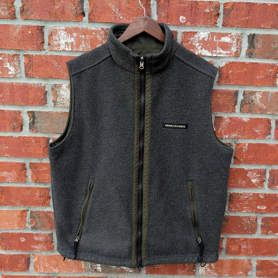 Abercrombie & Fitch Reversible Vest Mens L Grey Olive Green Fleece Nylon