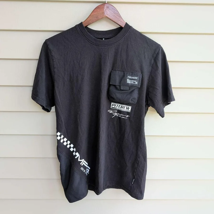Southpole Graphic T-Shirt Mens Medium Black Pitcrew Racing Utility Pocket Tee