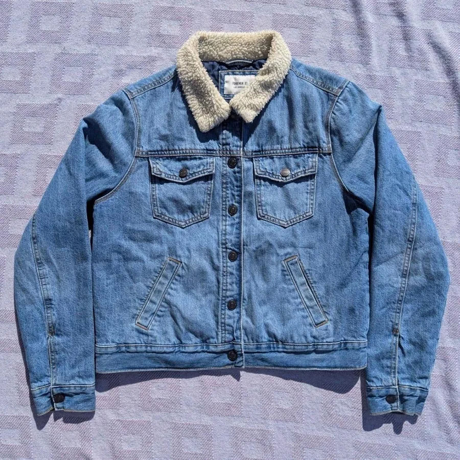Forever 21 Denim Jacket Women Medium Blue Sherpa Collar Quilted Lined Trucker