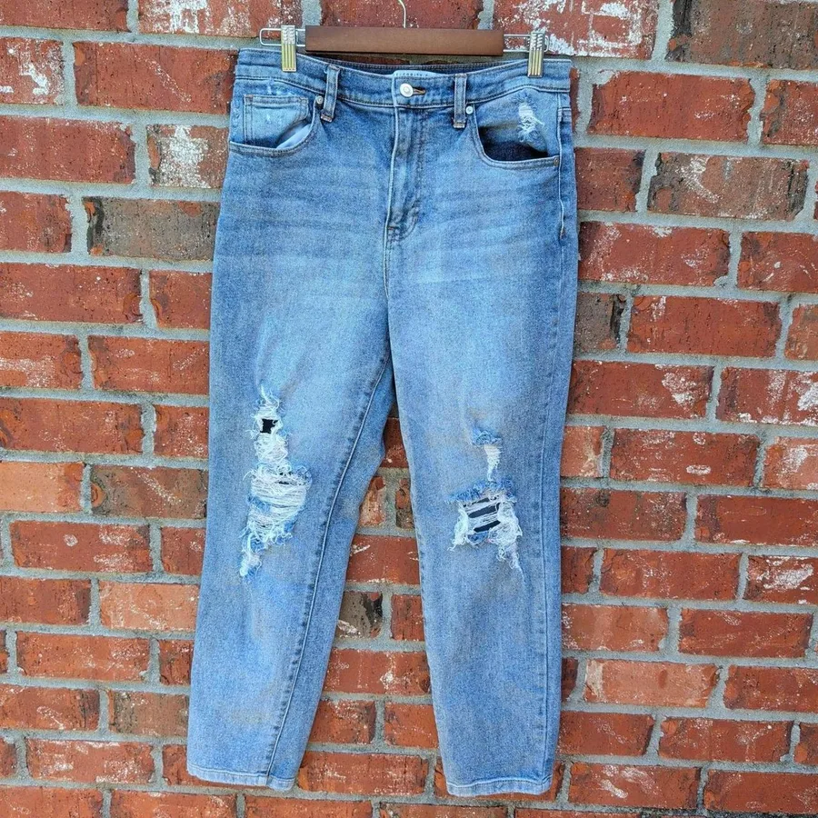 Celebrity Pink Mom Jeans Women 9/29 Light Blue Distressed High Rise Tapered Leg