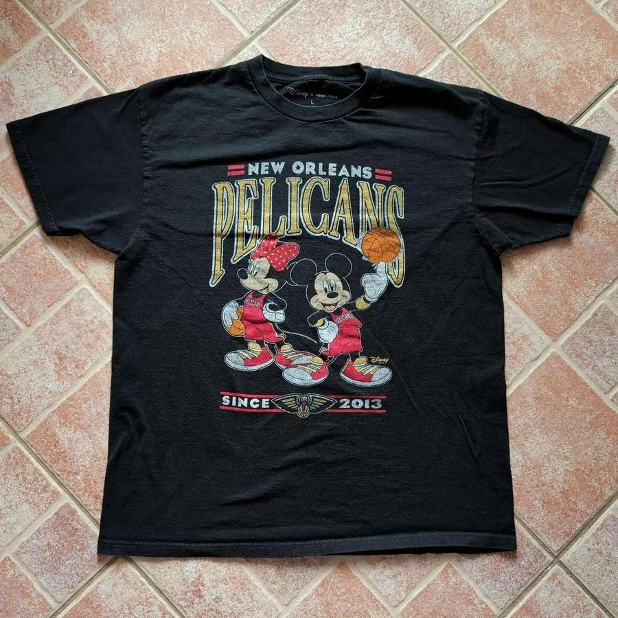 Disney x Junk Food New Orleans Pelicans T-Shirt Mens L Black Mickey Minnie NBA