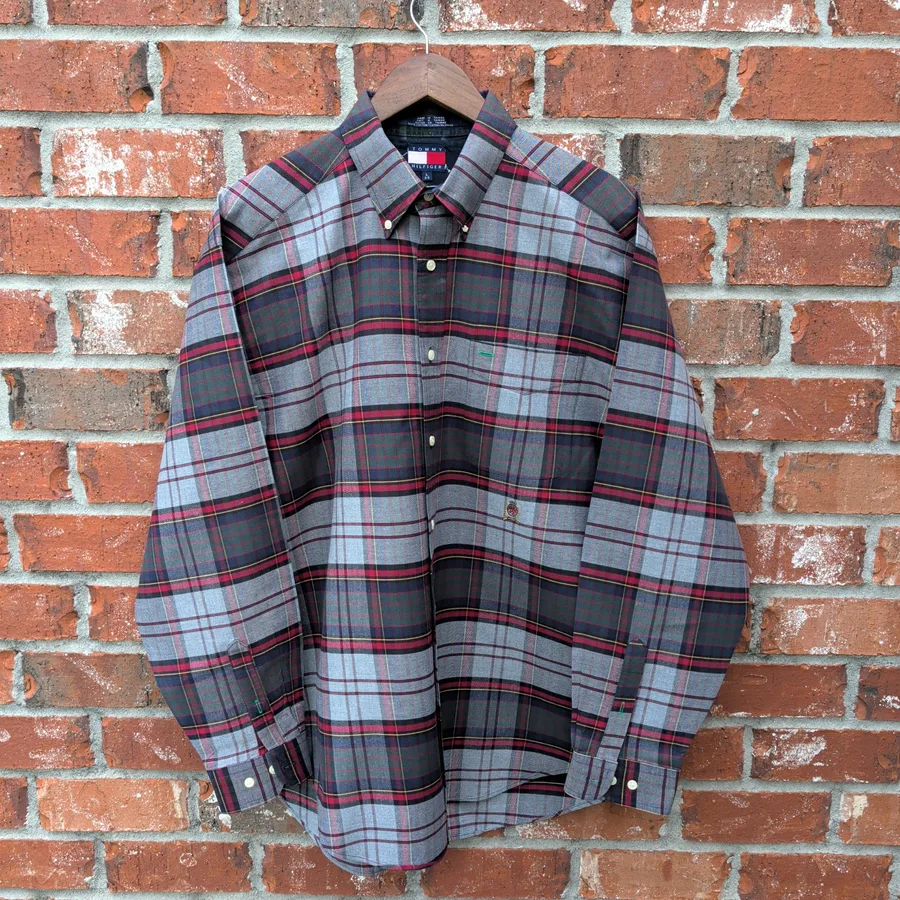 Tommy Hilfiger Plaid Flannel Shirt Mens L Gray Red Crest Button Down 90s