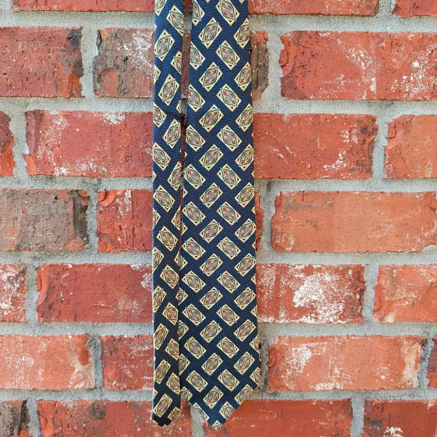 Chaps Ralph Lauren Necktie Mens OS Navy Blue Silk Geometric Diamond Medallion