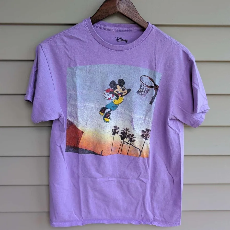 Disney Mickey Mouse Basketball T-Shirt Mens Medium Purple Graphic Tee