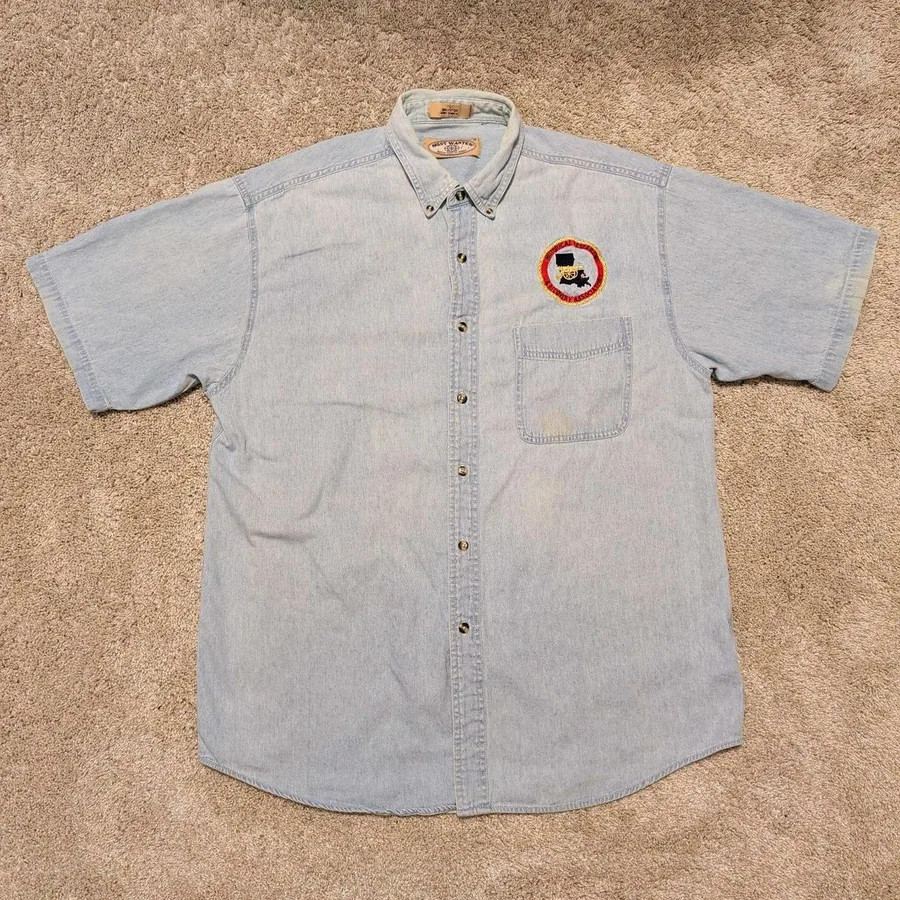 Most Wanted Denim Shirt Mens Large Light Blue Short Sleeve Louisiana Patch
